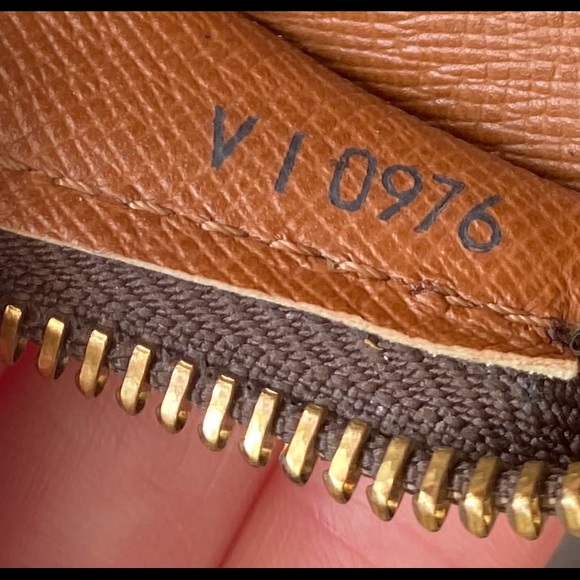 LOUIS VUITTON Babylone Monogram Tote Satchel bag - Picture 2 of 11